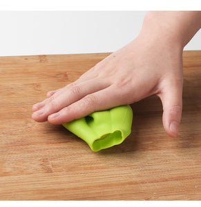 Garlic Peeler