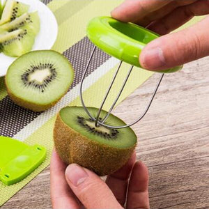 Kiwi Peeling And Slicing